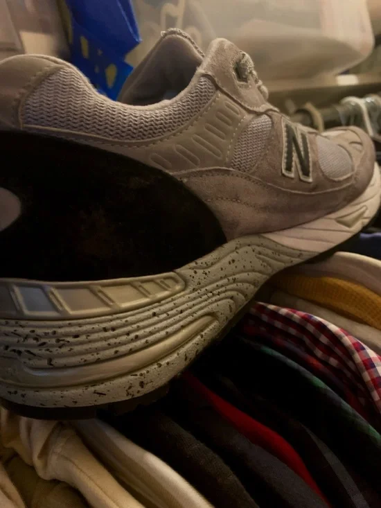 New Balance 991 Light Gray & White Athletic Sneakers - Picture 6 of 10